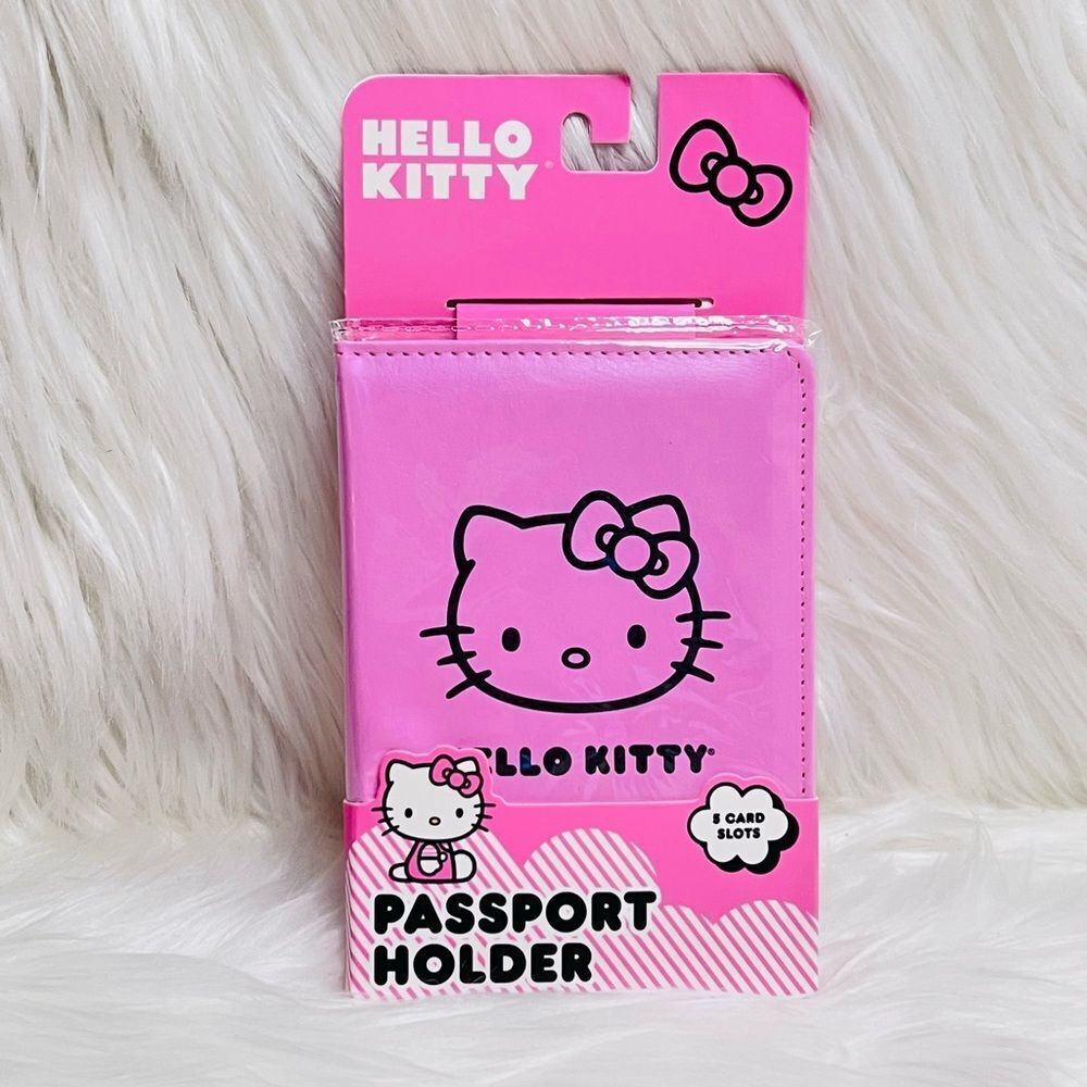 Hello Kitty Passport Holder